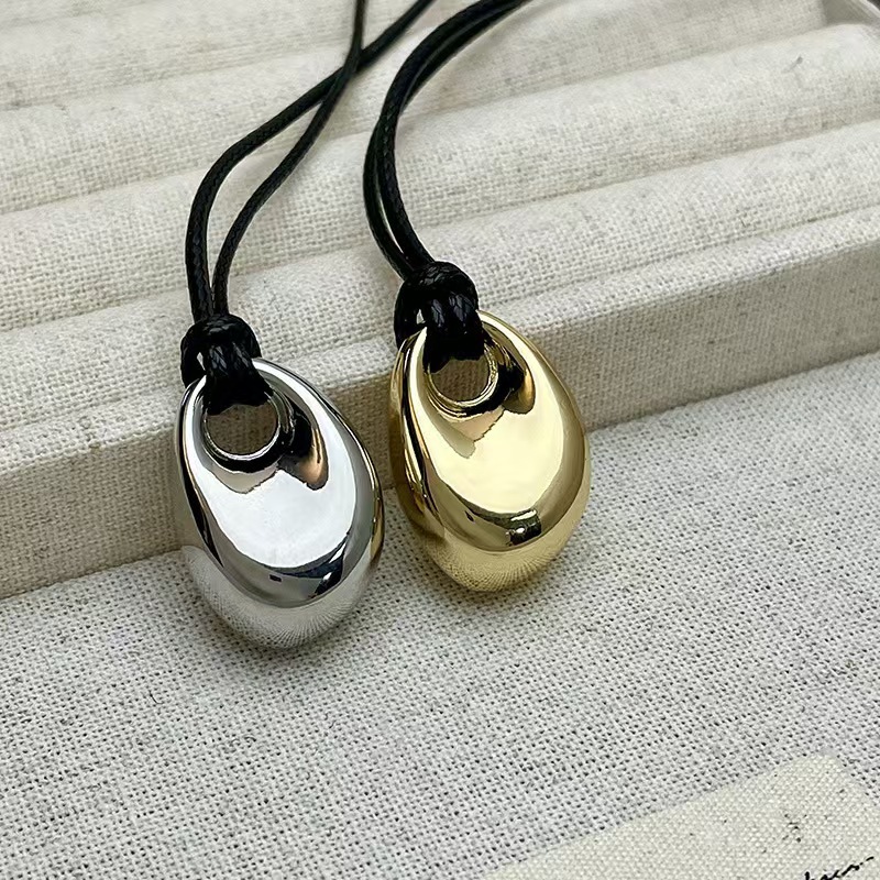 한국 블랙 스킨 로프 실버 컬러 콩 펜던트 목걸이 여성 - Mens Fashion Trends 2026 리뷰 및 가격
